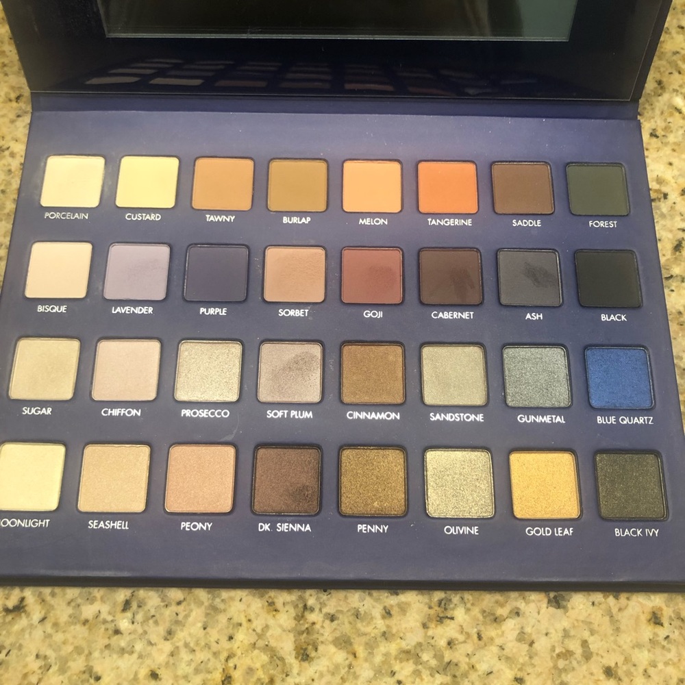 Lorac palette bundle - Picture 3 of 4